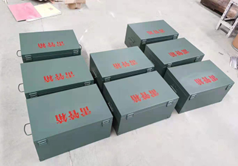 塔洋镇炸药箱和雷管箱一般是怎么存放的？