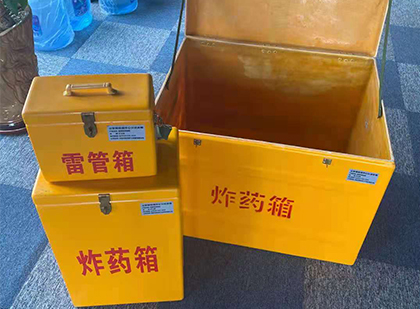 塔洋镇玻璃雷管箱生产标准全解析：安全、性能与合规的基石